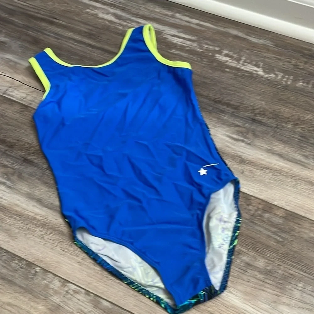 Destira Blue Leaf Print Sleeveless Gymnastics Leotard child large size 10